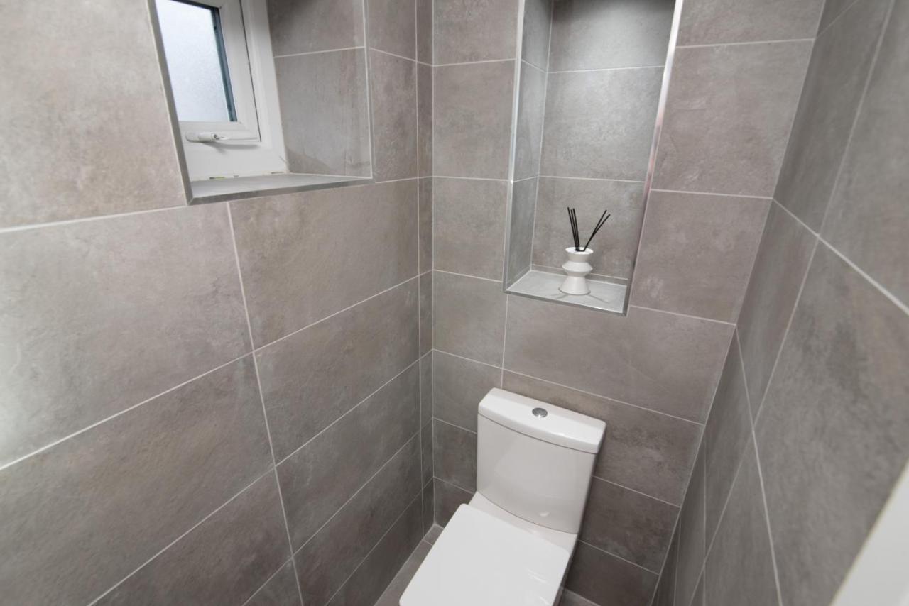 Cardiff Luxe Living Apartments ภายนอก รูปภาพ